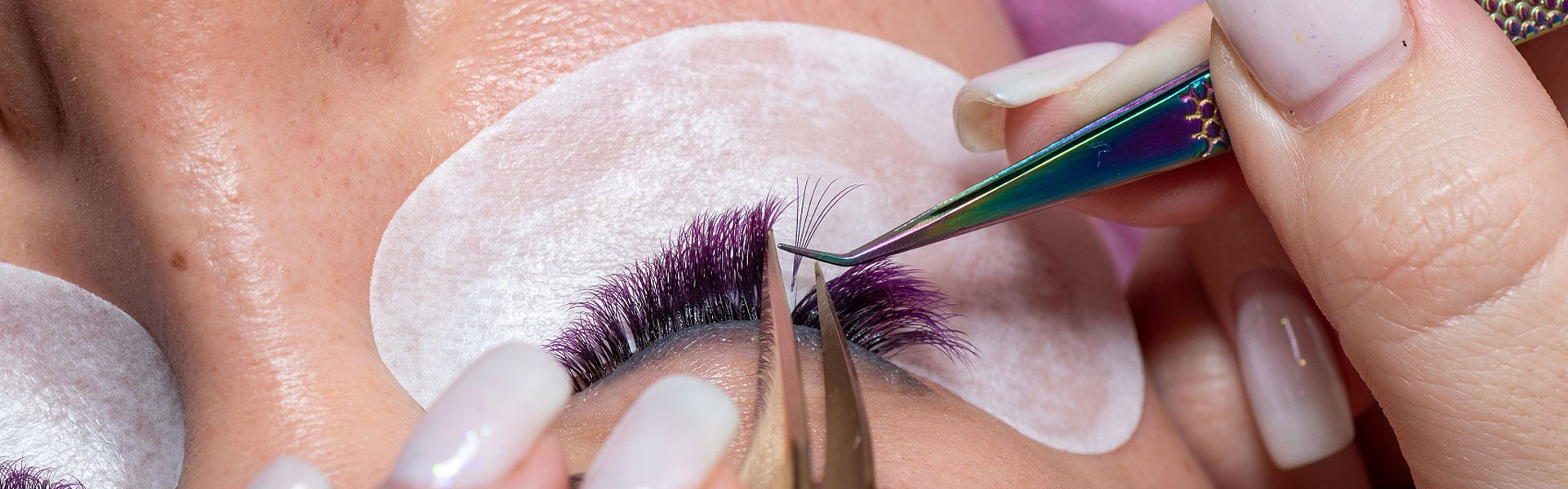 আমাদের সাথে যোগাযোগ করুন